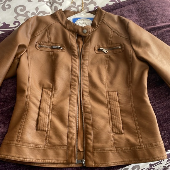 Brown Leather Jacket for Women - Picture 8 of 8